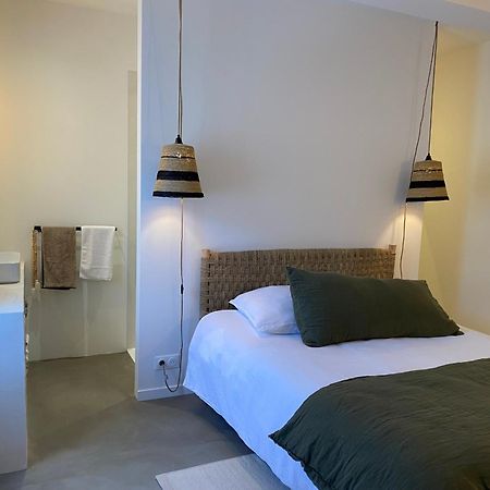 Joli Appartement En Ville Ревель Экстерьер фото