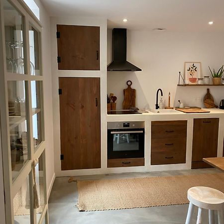 Joli Appartement En Ville Ревель Экстерьер фото