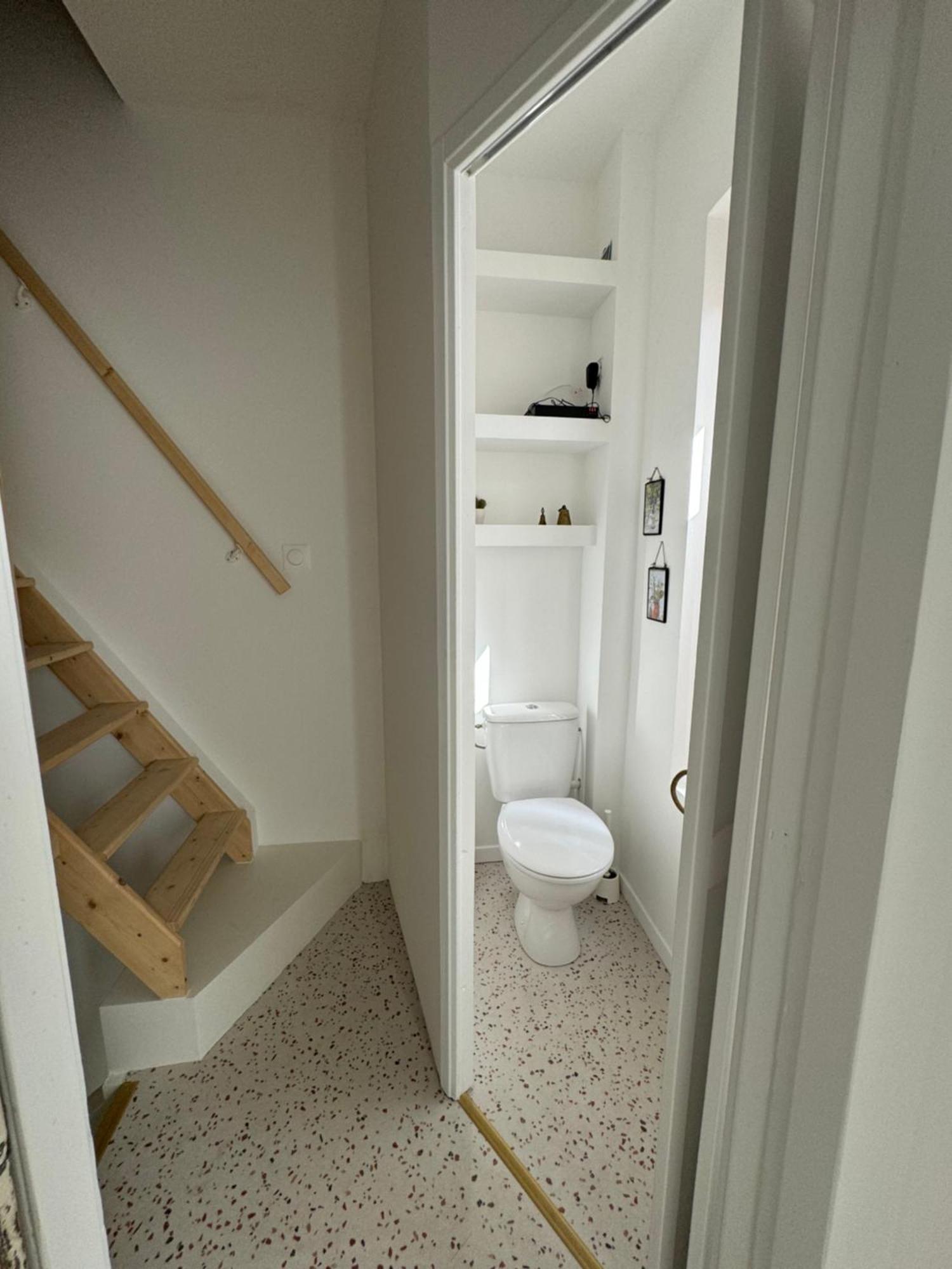 Joli Appartement En Ville Ревель Экстерьер фото